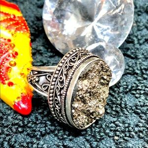 💍💕large ethnic look chunky silver druzy ring